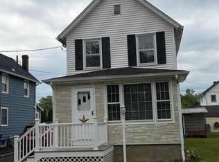 44 John St, Helmetta, NJ 08828