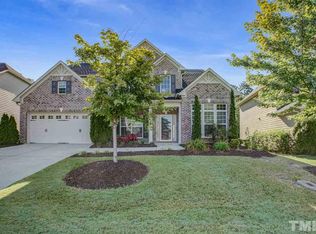 135 Windrush Ln, Durham, NC 27703