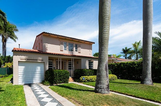 1st image of 4461 Royal Palm Ave
