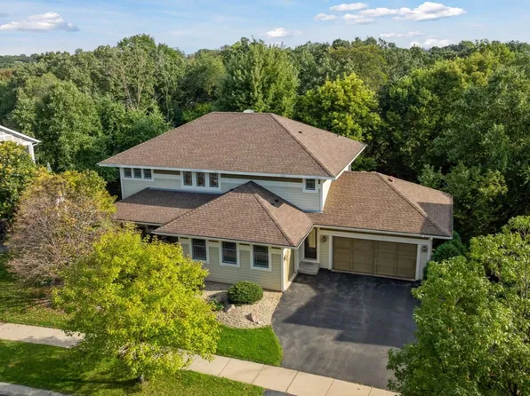 13382 Couchtown Ct, Rosemount, MN 55068