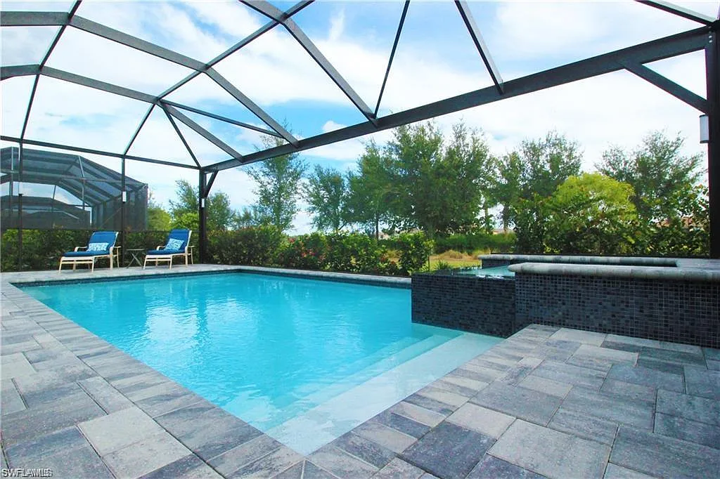 3 bed, 3.0 bath, 2254 sqft, $17,000 — Photo 4