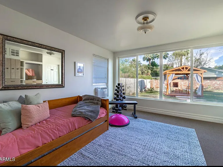 117 W Glenrosa Ave — Photo 13