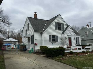 425 Lamarck Dr, Cheektowaga, NY 14225