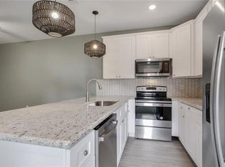 8619 Hickory St, New Orleans, LA 70118
