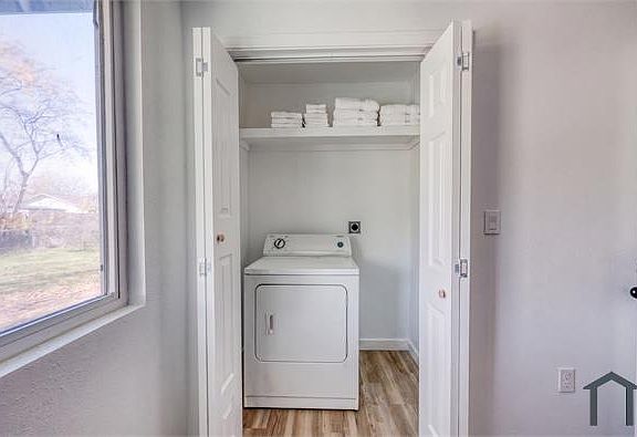 2nd image of 4905 Nesting Way #1