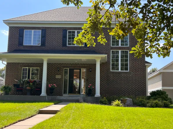 11826 S Lake Blvd NE, Blaine, MN 55449