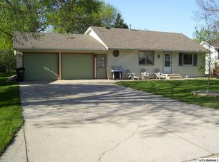 312 26th Ave SW, Willmar, MN 56201