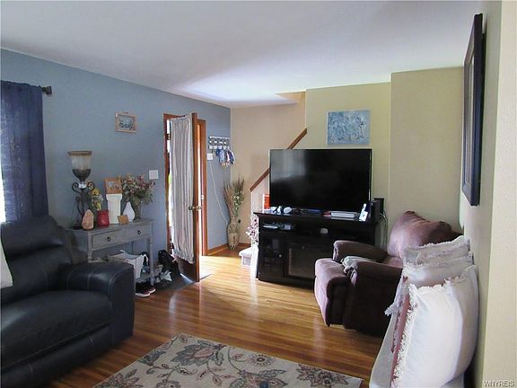 3rd image of 2741 Cleveland Ave