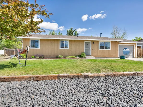 17415 Egret Ln, Reno, NV 89508