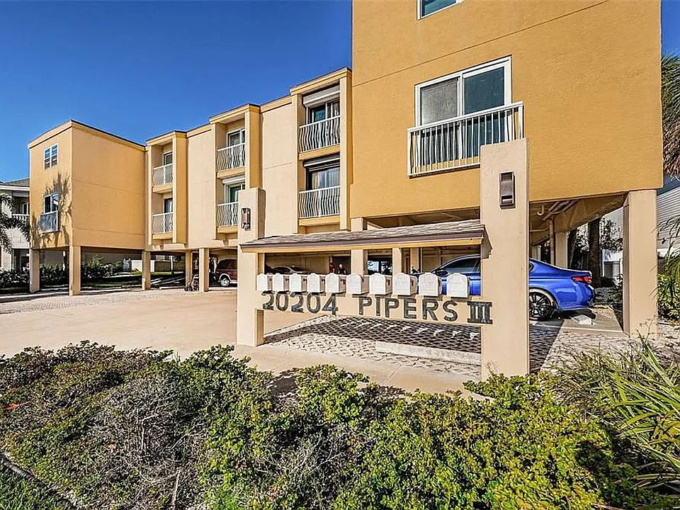 1st image of 20204 Gulf Blvd APT 5