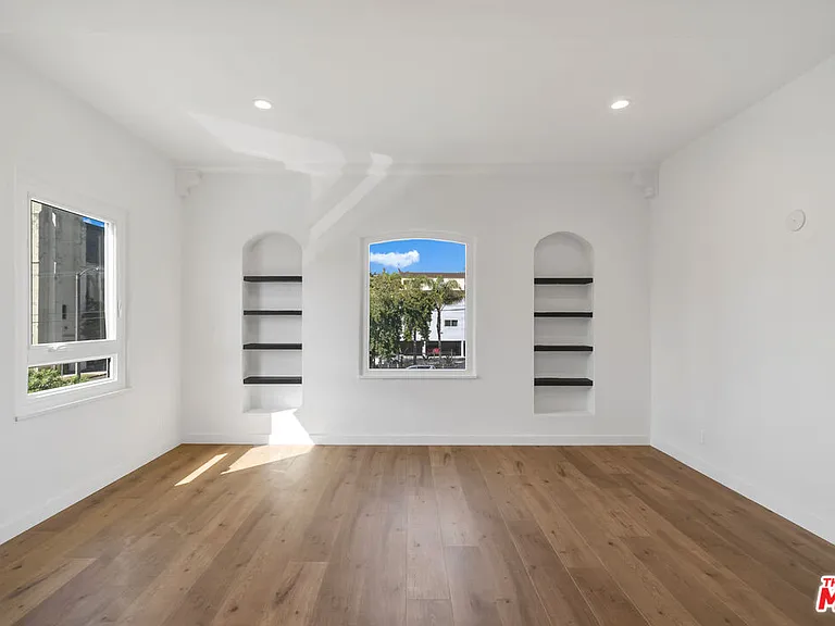4014 W Adams Blvd #A — Photo 6