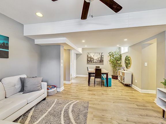 3rd image of 1258 W Cornelia Ave #G