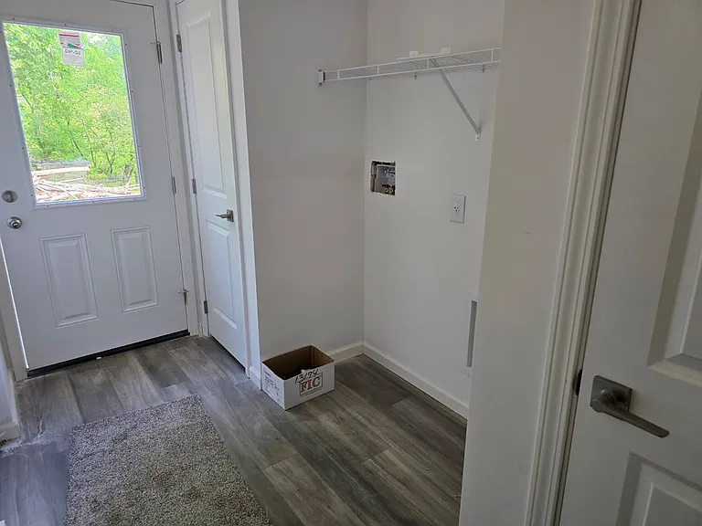 41 Hull Dr — Photo 8