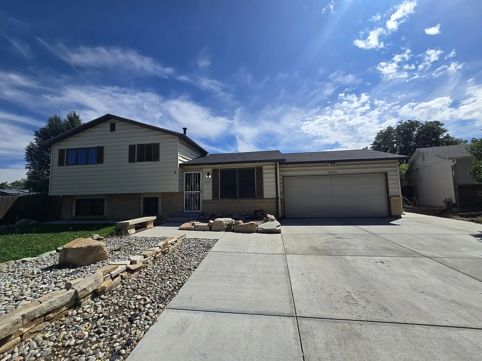 4 bed, 2242 sqft, $2,790 — Photo 1