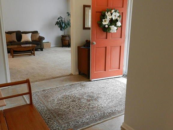 4th image of 2900 Crestwood Dr