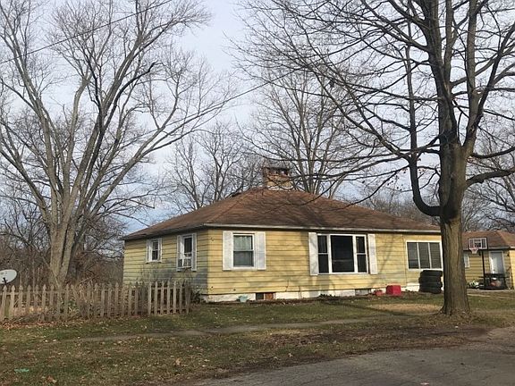 3rd image of 103 McMaster St