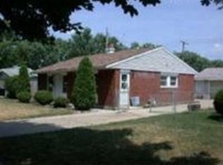8127 5th St, Highland, IN 46322