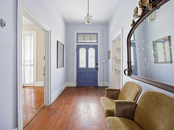 4th image of 409 Oakwood Ave
