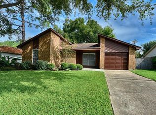2803 N Belgravia Dr, Pearland, TX 77584