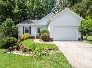 3239 Rheinwood Ct, Matthews, NC 28105