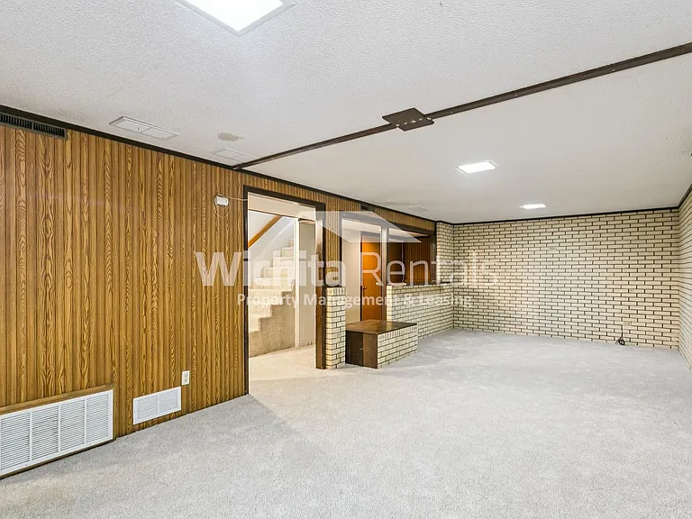 1418 Money St — Photo 12