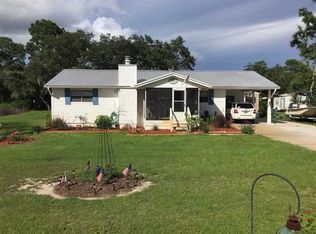 119 Delaware St, Lanark Village, FL 32323