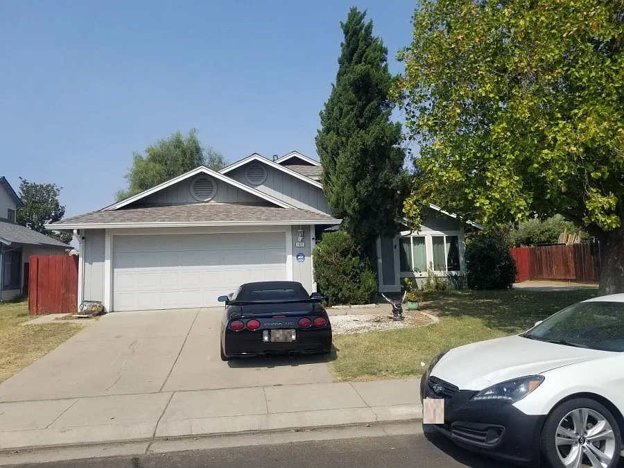 1521 Parkview St photo 1