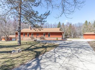 1450 W Stoll Rd, Dewitt, MI 48820