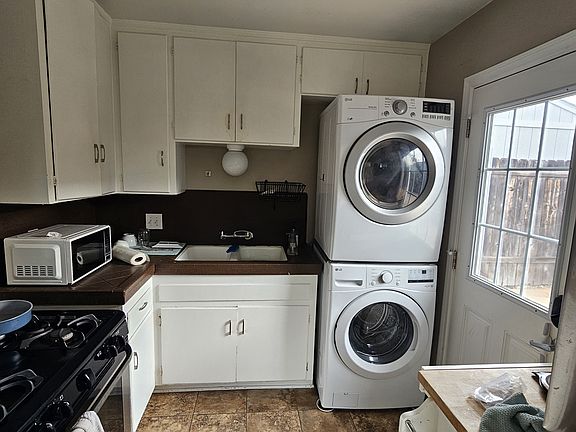 2nd image of 713 Loring St