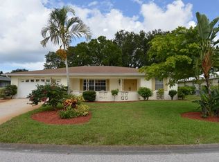 1718 Sandy Ct, Venice, FL 34293