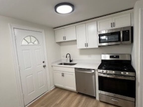 4th image of 9659 S Luella Ave