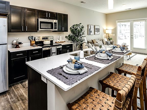 3rd image of 5515 N Hws Cleveland Blvd #4213