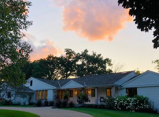 4820 Sunnyslope Rd W, Edina, MN 55424