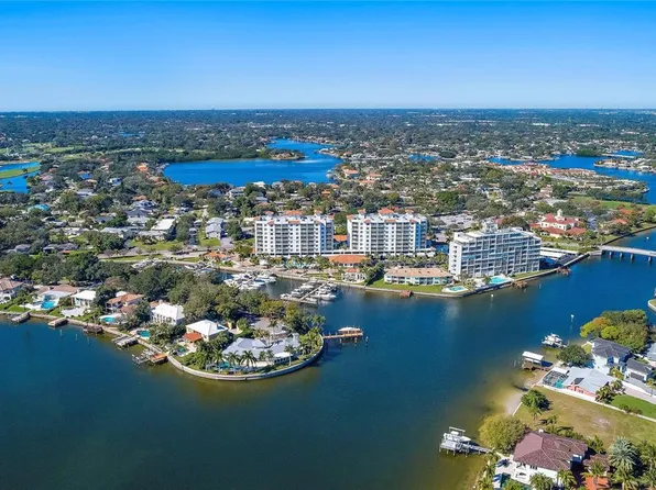 1325 Snell Isle Blvd NE Unit 311, Saint Petersburg, FL 33704