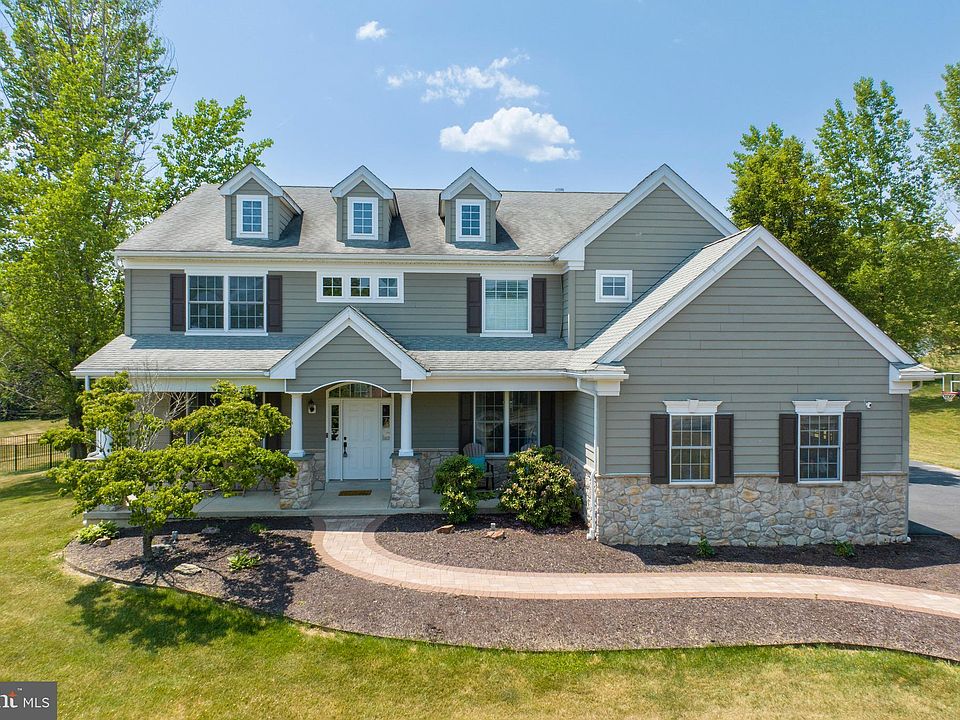 1st image of 1741 Teresa Ct