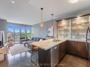 1430 Yonge St #704, Toronto, ON