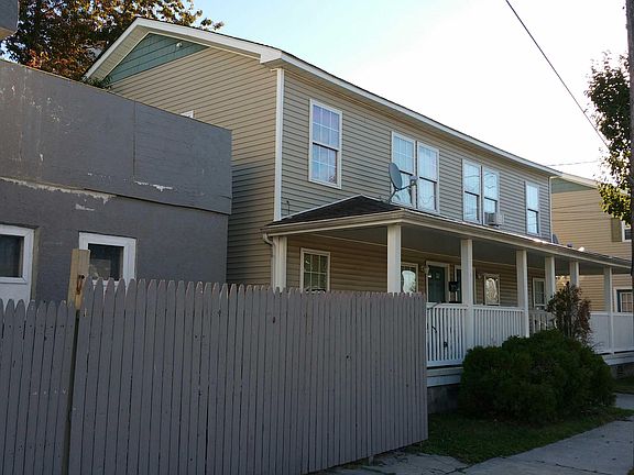 3rd image of 201-205 W Roberts Ave
