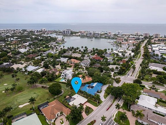 2nd image of 520 Harbour DR