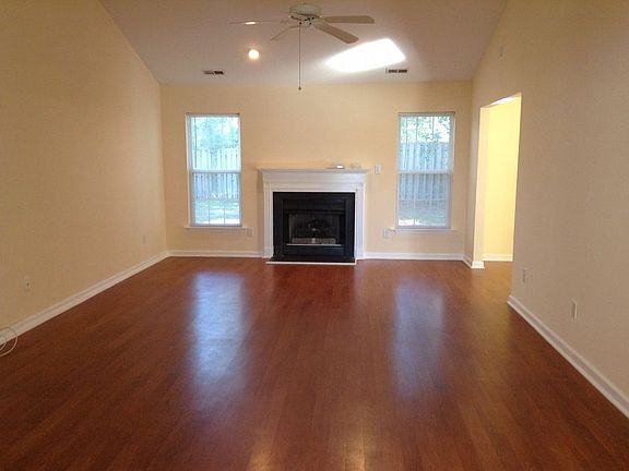 2nd image of 4105 Kettering Pl