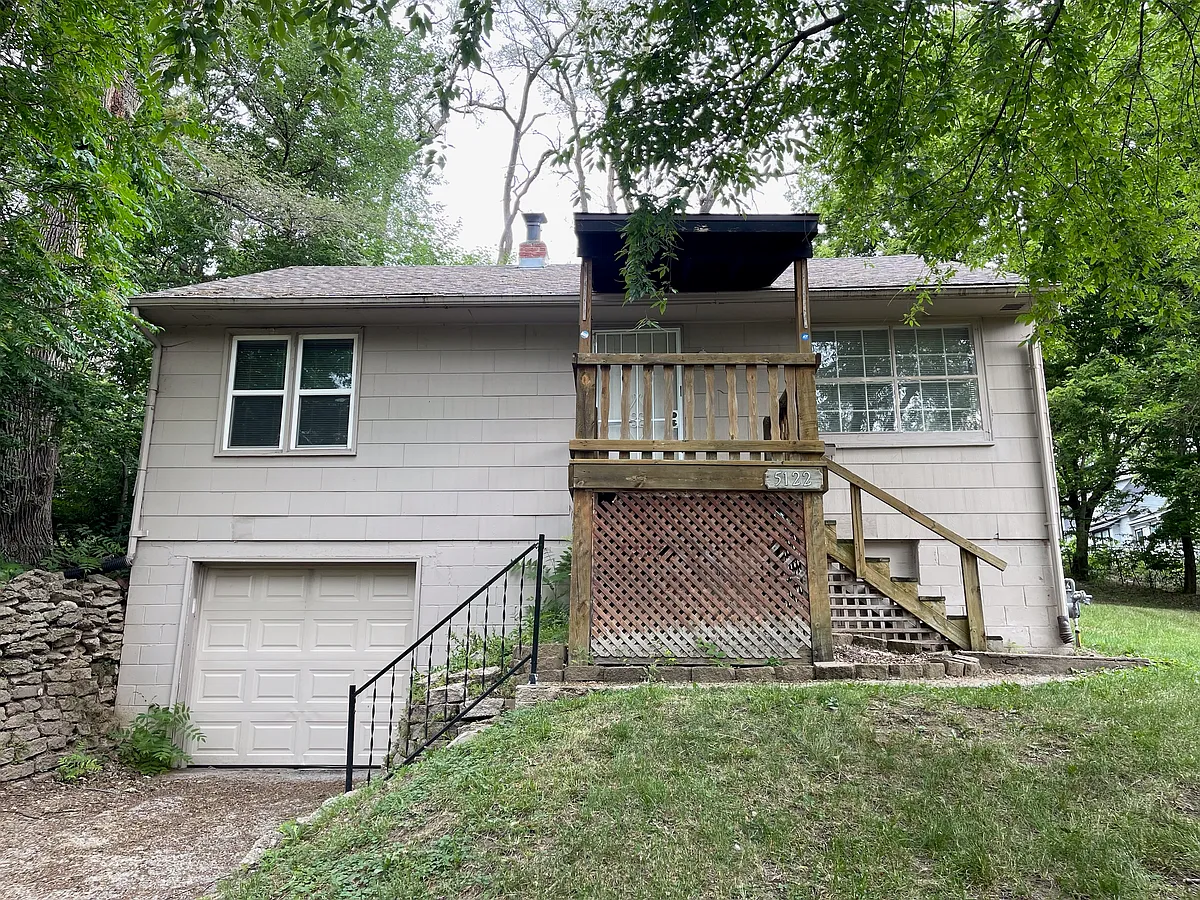 Building Photo - 5122 N 37th St