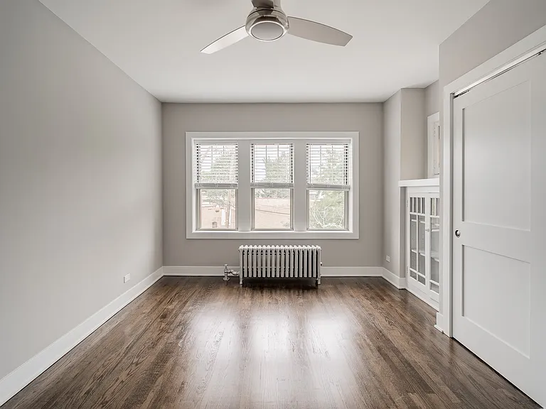 5111-21 W. Montrose Ave — Photo 12