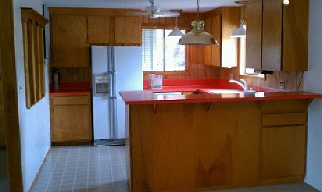 1st image of 670 Lakeview Ave