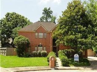 271 Castle Way Ln, Houston, TX 77015