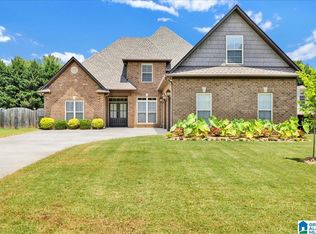 65 Greenbriar Ln, Springville, AL 35146