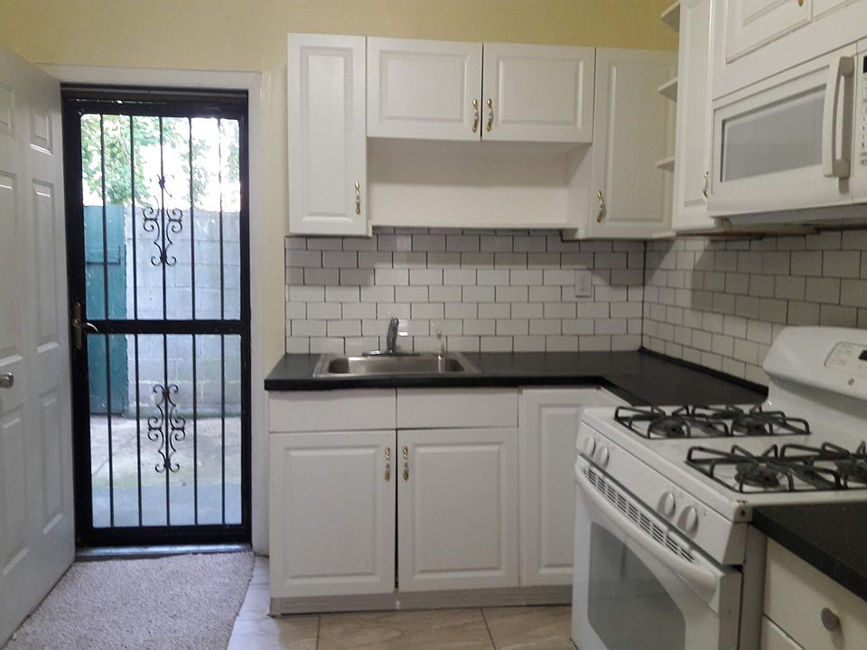 1st image of 1711 N Stillman St