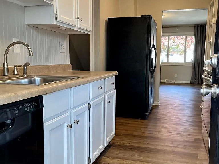 6313 Hamilton St — Photo 5