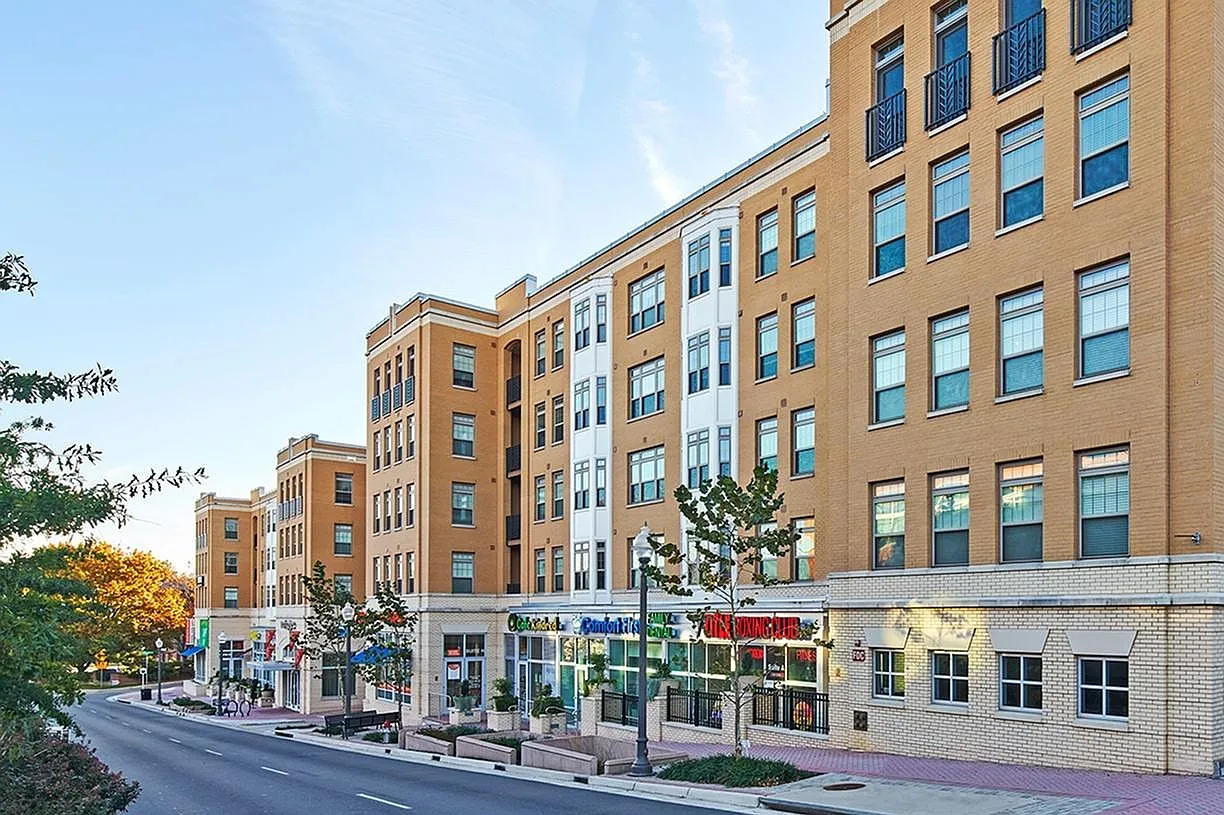 Northgate at Falls Church — Photo 4