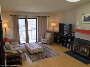 53 Canterbury Ct, Piscataway, NJ 08854