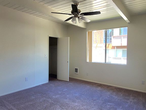 3rd image of 6720 Los Verdes Dr APT 4