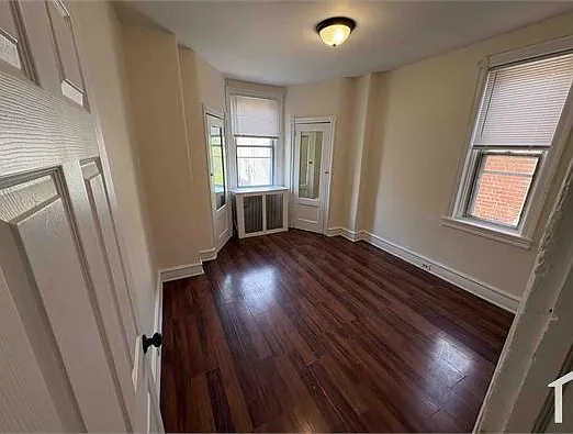 5647 Elliott St — Photo 9